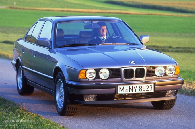 BMW5Series-E34-Sedan-medium-775_4.jpg