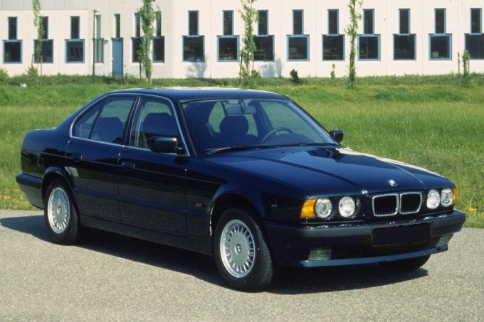 [Image: BMW5Series-E34-Sedan-medium-775_8.jpg]