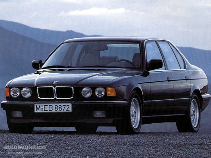 BMW7Series-E32--medium-779_2.jpg