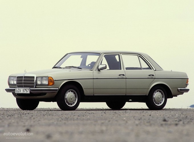Some possibilities MB W123 Saab 900 Classic or perhaps an old Volvo sedan