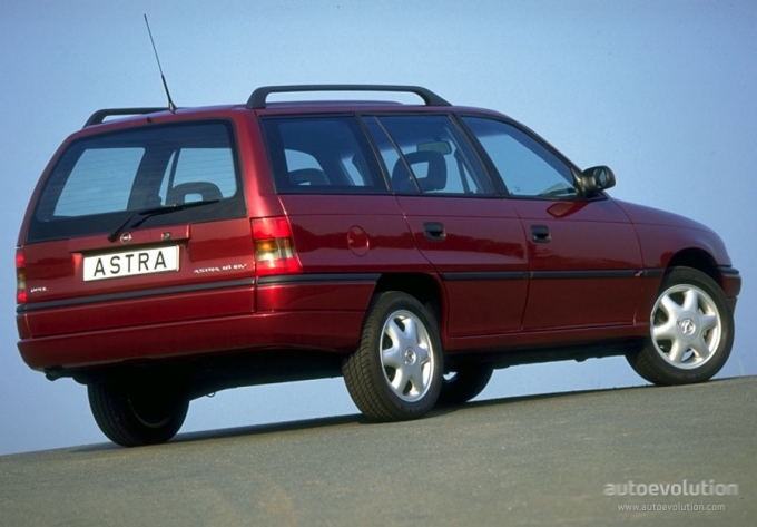 New Opel Astra Caravan. OPEL Astra Caravan