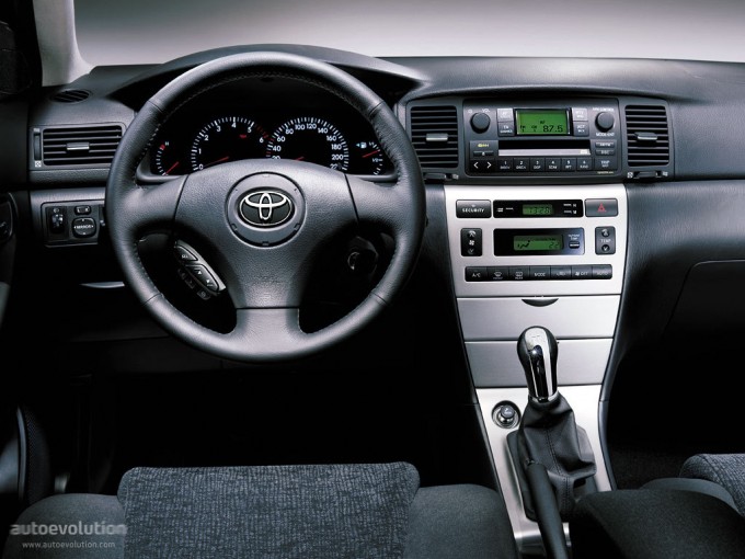 Car Mendem Toyota Corolla 2003 Interior