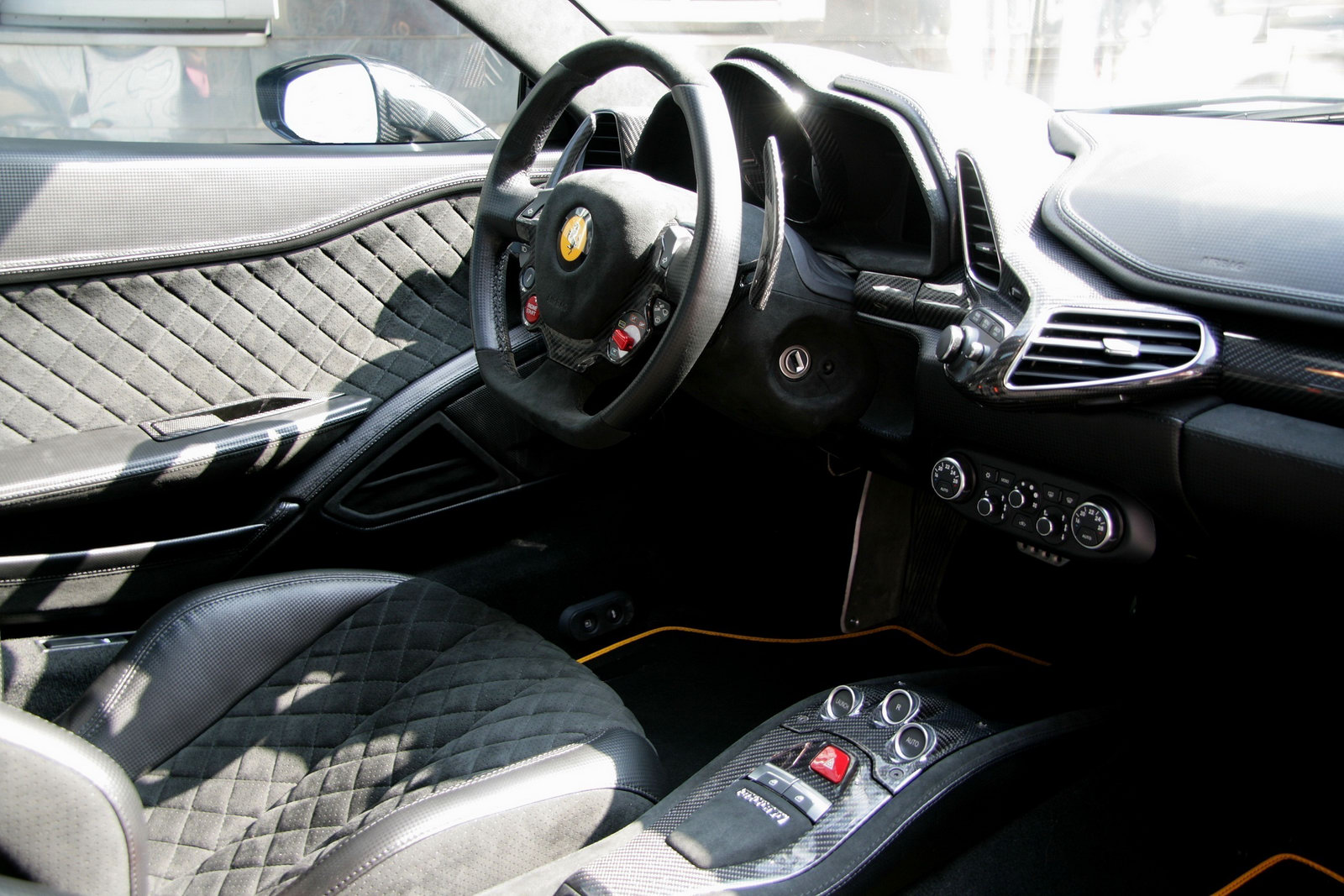 Ferrari 458 Black Carbon