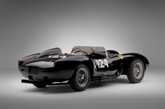 http://www.autoevolution.com/images/news/gallery/medium/1957-ferrari-250-testa-rossa-tr-auction-to-break-world-record-medium_2.jpg