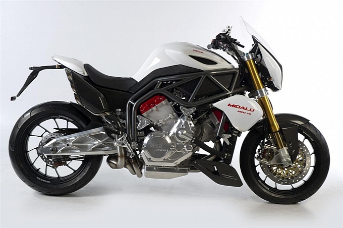 fgr-midalu-2500-v6-motorcycle-introduced-medium_1.jpg