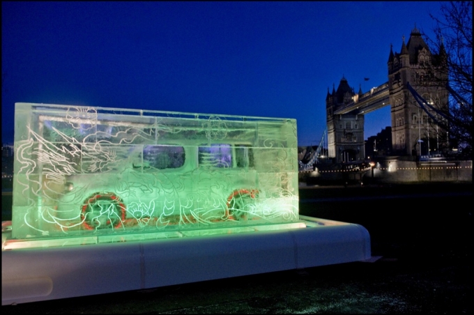 Nissan Cube in World's First Ice Tattoo Sculpture