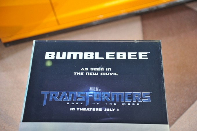 transformers 3 toys bumblebee. the Moon Camaro Bumblebee