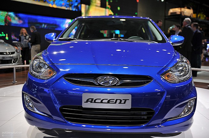 hyundai accent 2011. NYIAS 2011: Hyundai Accent